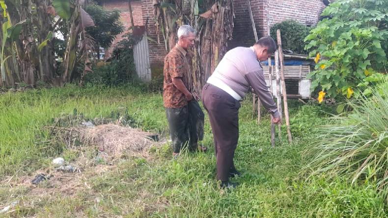 Warga Malang Geger, Bayi Ditemukan Tergeletak di Lahan Kosong Berikut Ari-ari
