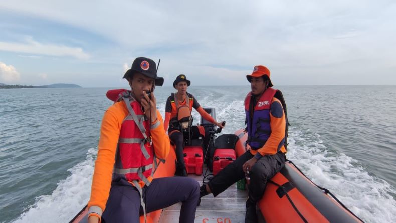Ratusan Personel Dikerahkan Cari Pilot Helikopter Polri P-1103 Atas Nama AKP Arif Rahman Saleh