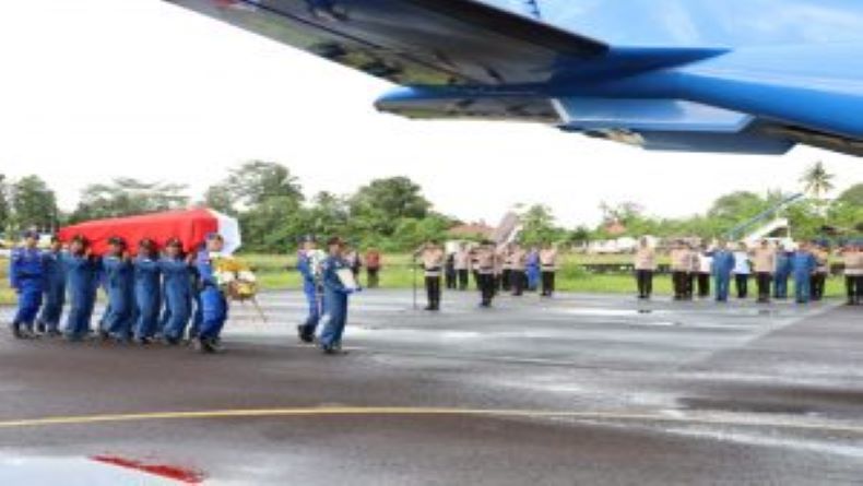 Tragedi Helikopter Polri P-1103, Jenazah Aiptu Anumerta Joko Mudo Diterbangkan ke Jakarta