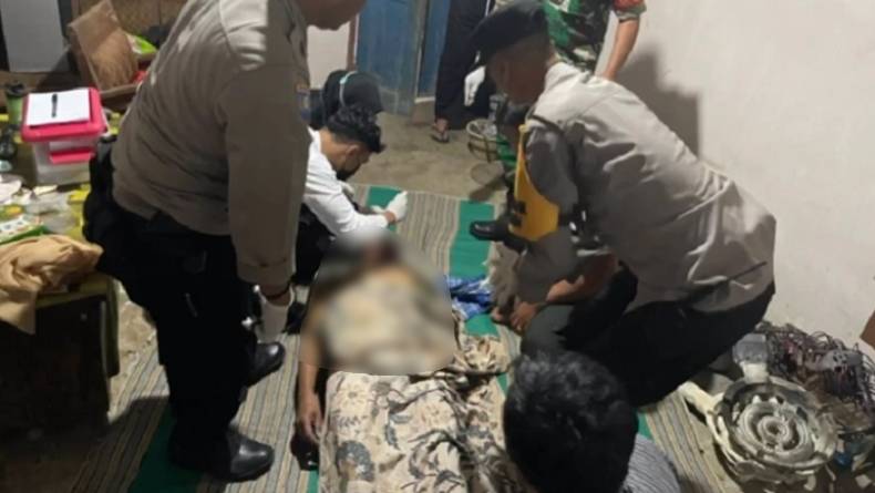 Diduga Stres Dagangannya di Pasar Kesamben Blitar Ludes Terbakar, Kakek Bunuh Diri