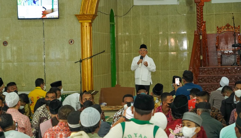 Wapres Ma'ruf Amin Tausiah di Masjid Agung Biak : Jangan Merusak Kebinekaan