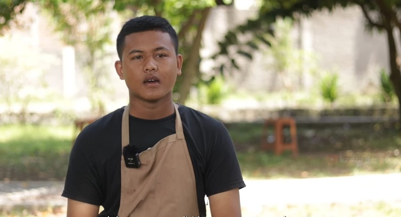 Diberhentikan dari TNI karena Sakit, Pemuda Ini Raup Rp3,2 Juta per Hari dari Jualan Es Cocol