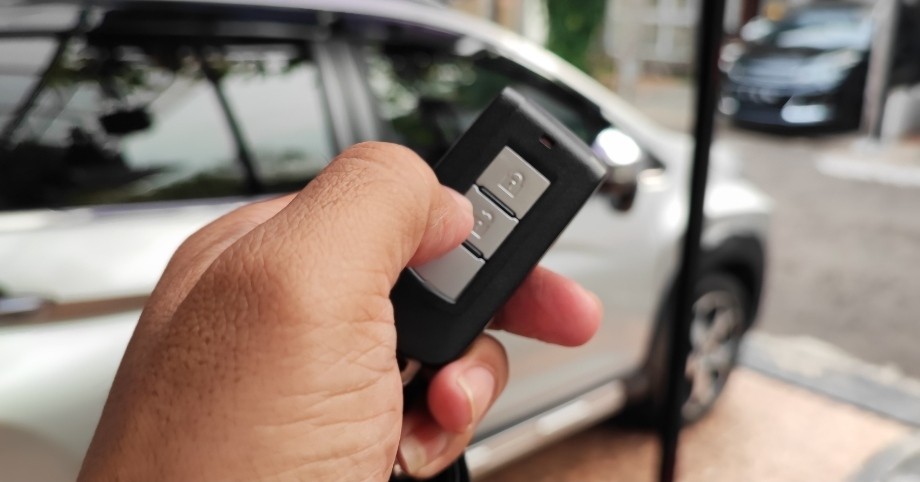 Hacker Ungkap Mobil Keyless Rentan Diretas, Kendaraan Bisa Dikendalikan dari Jarak Jauh