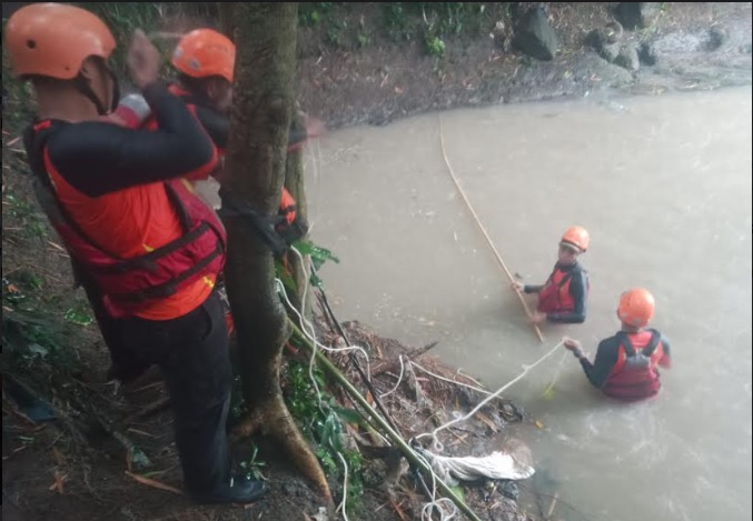 Berenang di Sungai Kuripan, Remaja 16 Tahun Ini Hanyut Terseret Air Bah 