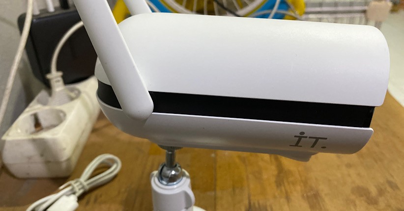 Review IT Smart Outdoor Camera W01, CCTV Pintar dengan Baterai Besar