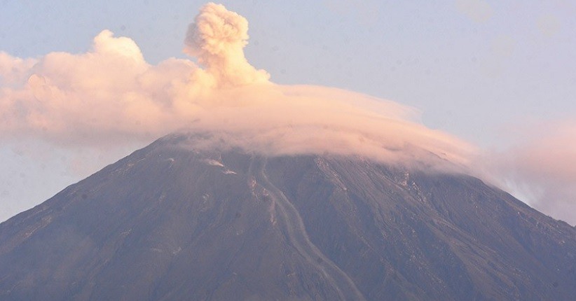 Fakta Menarik Semeru, Salah Satu Gunung Tertinggi di Indonesia 