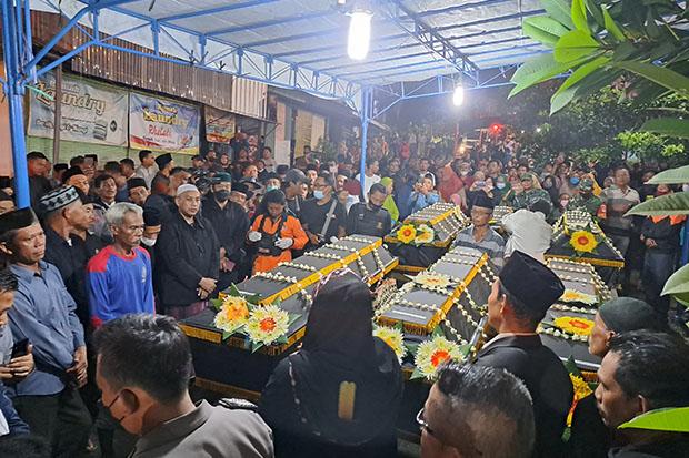 13 Korban Luka Ringan Bus Wisata di Magetan Sudah Dibawa ke RSWN Semarang