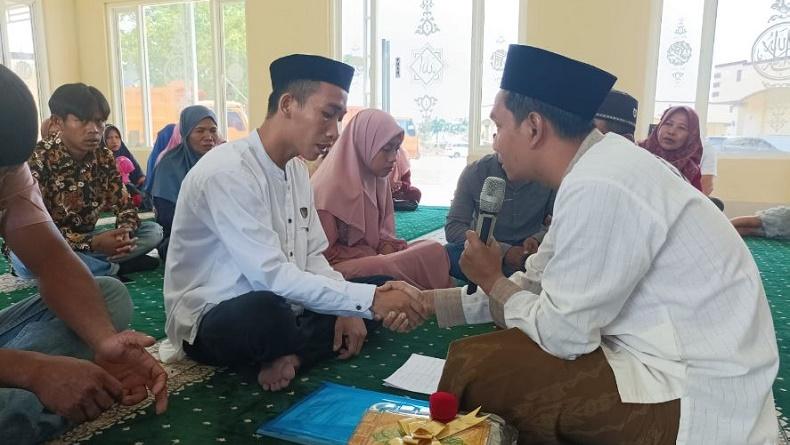 Terancam 15 Tahun Penjara, Pemuda Ini Nikahi Gadis yang Diperkosanya