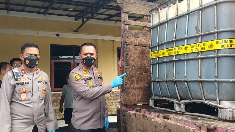 Polisi Tangkap 3 Pelaku Penyalahgunaan BBM Bersubsidi Jenis Solar di Indramayu