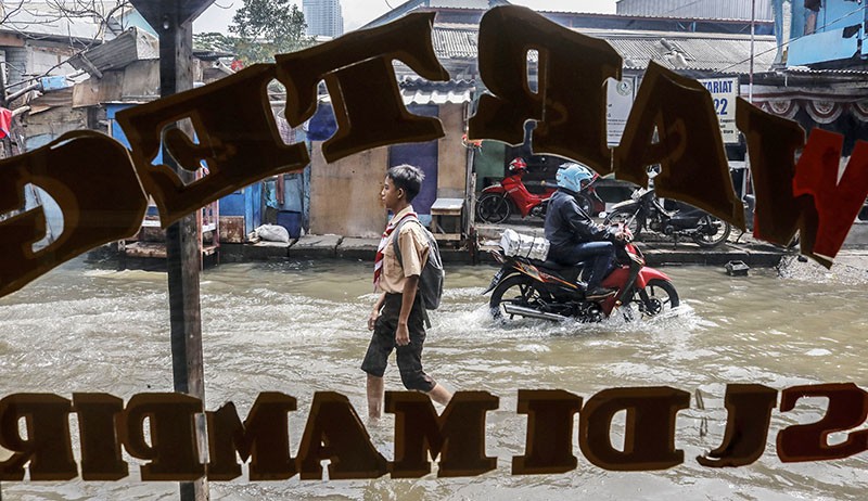 Banjir Rob Masih Ancam Pesisir Utara Jakarta hingga Awal Januari 2023