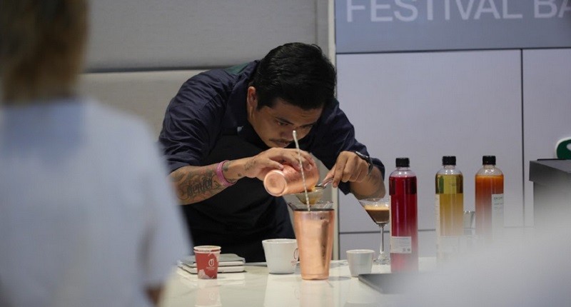 Mengenal Barista, Peracik Kopi yang Diandalkan di Sektor Ekonomi Kreatif