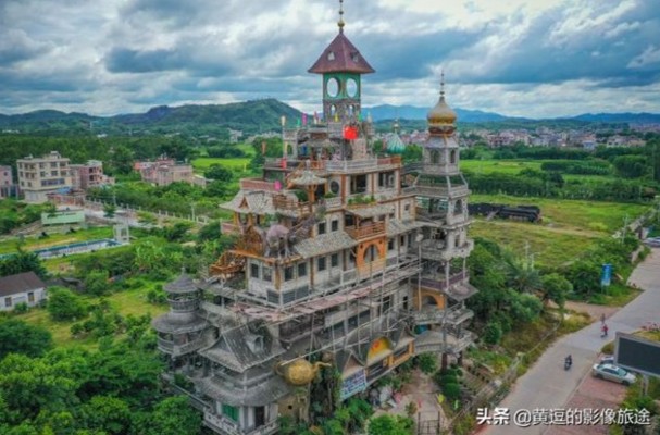 Petani Bangun Istana Unik 10 Lantai Senilai Puluhan Miliar, Viral dan Dikunjungi Banyak Orang