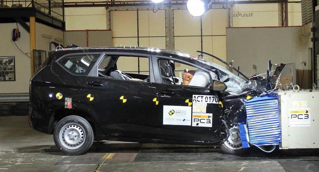 Hyundai Stargazer Buatan Cikarang Diuji Tabrak, Begini Hasilnya