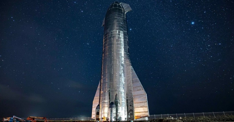 Tahun Depan, Miliarder Jepang Ajak 8 Orang Terbang Keliling Bulan