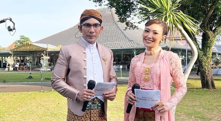 Jadi Host di Pernikahan Kaesang dan Erina, Ayu Dewi Sampaikan Doa untuk Mempelai