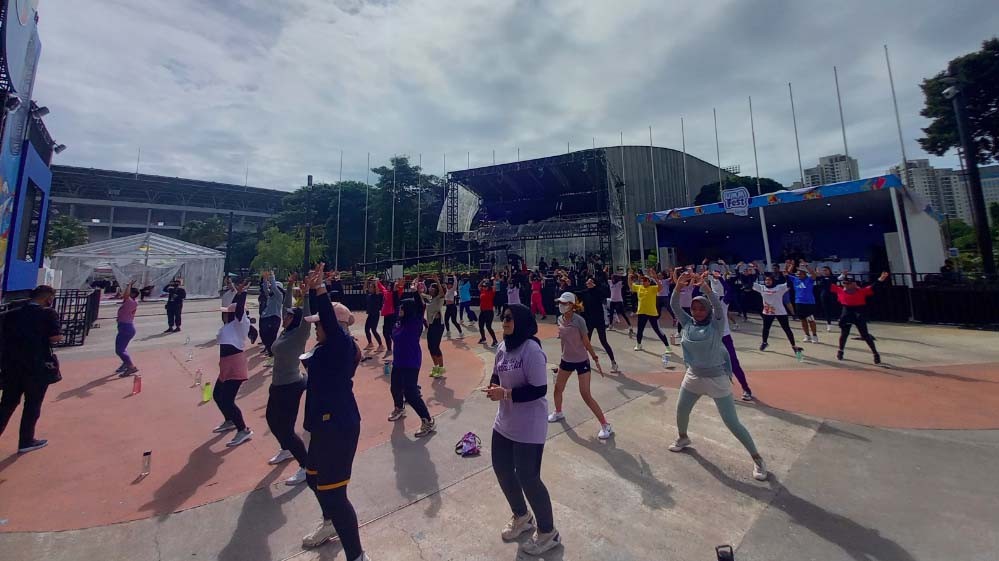 Puluhan Peserta Antusias Cardio Dance Bareng Arki dan Anindita Hidayat di WMM Fest 2022