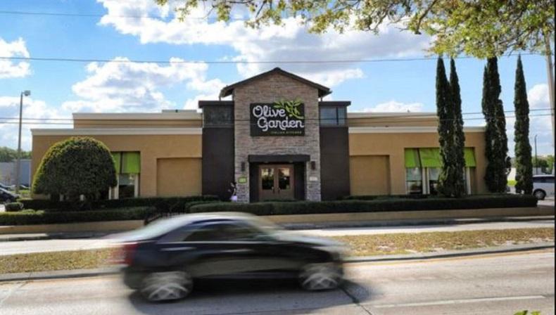 Manajer Restoran Ini Dipecat gara-gara Bikin Peraturan yang Tidak Manusiawi