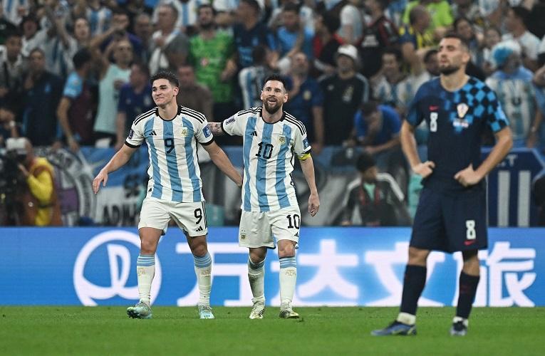 Messi Tak Terbendung, Argentina ke Final Piala Dunia 2022 usai Bantai Kroasia
