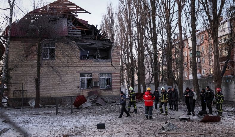 Rusia Mengganas, Hancurkan 2 Gedung Pemerintah Ukraina Pakai Drone Kamikaze