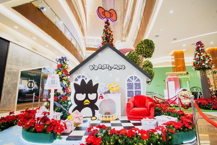 Gemerlap Akhir Tahun di Pacific Place Mall Bersama Sanrio Character Lightopia