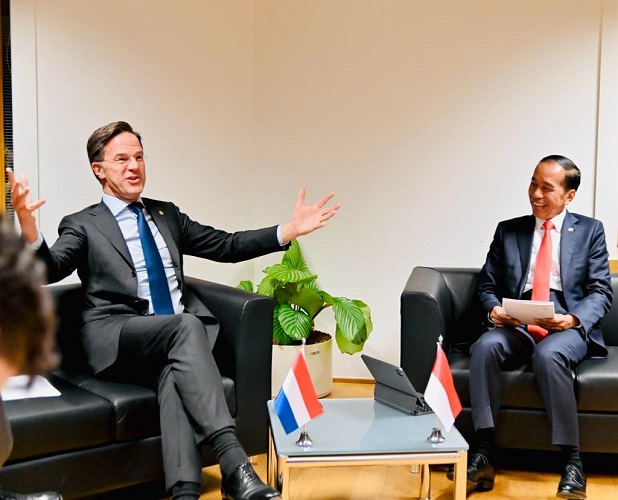 Jokowi Bertemu PM Belanda di Sela KTT ASEAN-Uni Eropa, Bahas Kerja Sama Transisi Energi