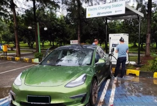 Mudik Nataru Naik Mobil Listrik? Cek Yuk, Ada SPKLU di 10 Rest Area Ini