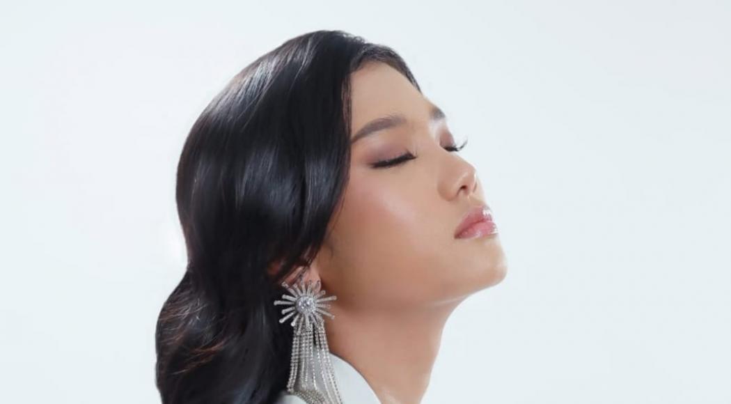 Single Perdana Jika Bisa Memilih Rachel Manroe, Menyayat Hati