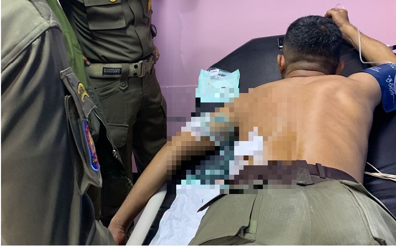 Tak Terima Ditegur, Pemulung Tusuk Anggota Satpol PP di Pasar Rebo