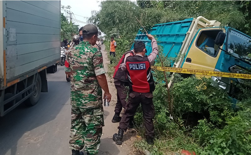 Pemotor Tewas Ditabrak Truk dari Belakang di Bekasi, Sopir Kabur