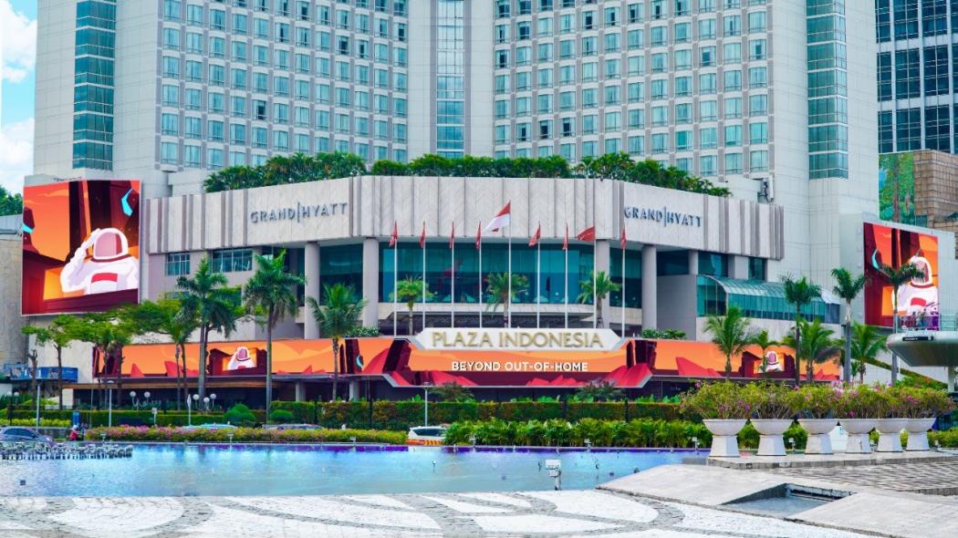 Bundaran HI Kini Dihiasi Tiga LED Raksasa ala Times Square New York