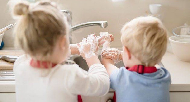 Intip 5 Aktivitas Sederhana agar Anak Bisa Terapkan Hidup Bersih dan Sehat sejak Dini 