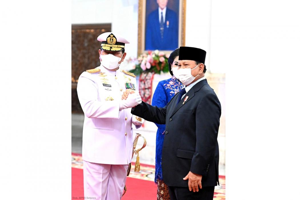 Prabowo Dampingi Presiden Jokowi Lantik Panglima TNI Laksamana Yudo Margono