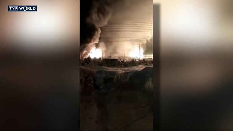 Kebakaran Hanguskan 1 Unit Ladang Kondensat Minyak dan Gas di Rusia, 5 Orang Luka