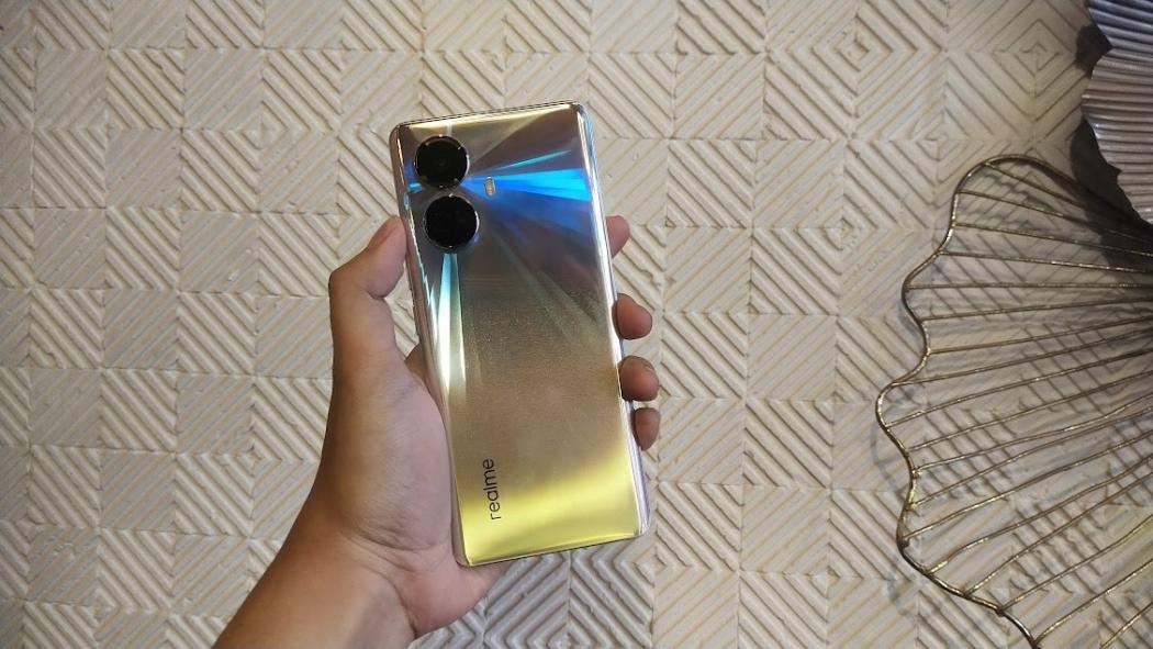 Intip Tren Smartphone di 2023, Model Menengah tapi Teknologi Flagship