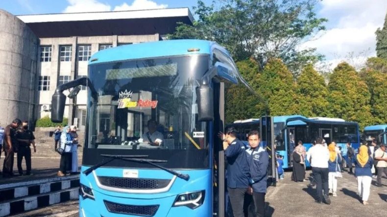 Bus Trans Padang Punya Trayek Baru, Mudahkan Mahasiswa Unand Berangkat ke Kampus