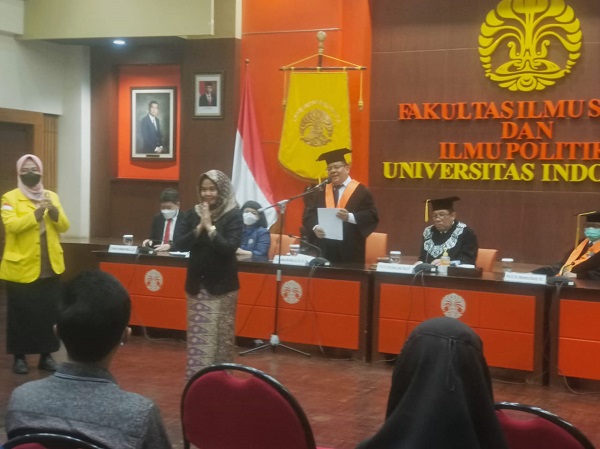 Top! Kepala Divisi Litbang MNC Portal Indonesia Raih Doktor di UI Predikat Cum Laude