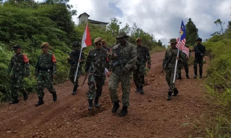 TNI dan Tentara Malaysia Patroli Bersama di Jalur Tikus, Cegah Kegiatan Ilegal saat Nataru