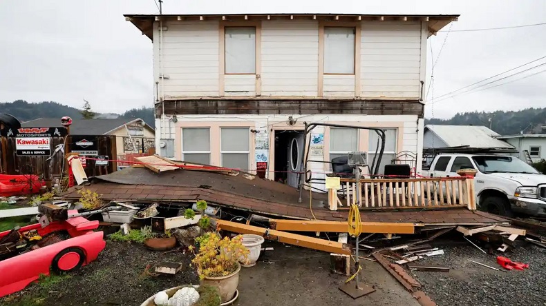 Gempa Magnitudo 6,4 di California Tewaskan 2 Orang dan 11 Lainnya Luka