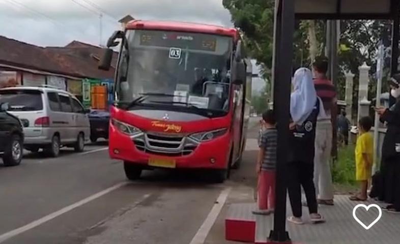 Pengelolaan Transportasi Umum di Jateng Ternyata Bikin Iri Warganet, Kenapa? 