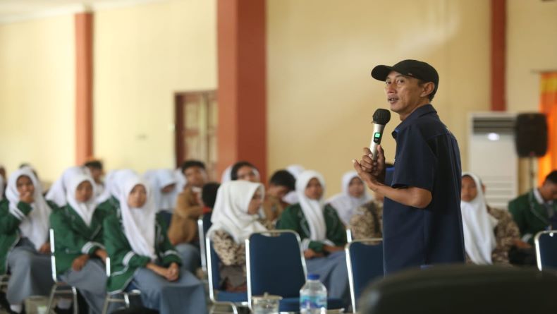 Ratusan Pelajar SMA di Bangka Barat Ikuti Pelatihan Jurnalistik Diskominfo dan iNews
