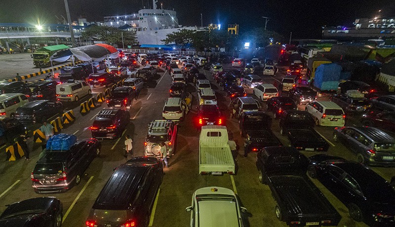 Pelabuhan Merak-Bakauheni Dibuka Kembali usai Ditutup 6 Jam karena Cuaca Ekstrem