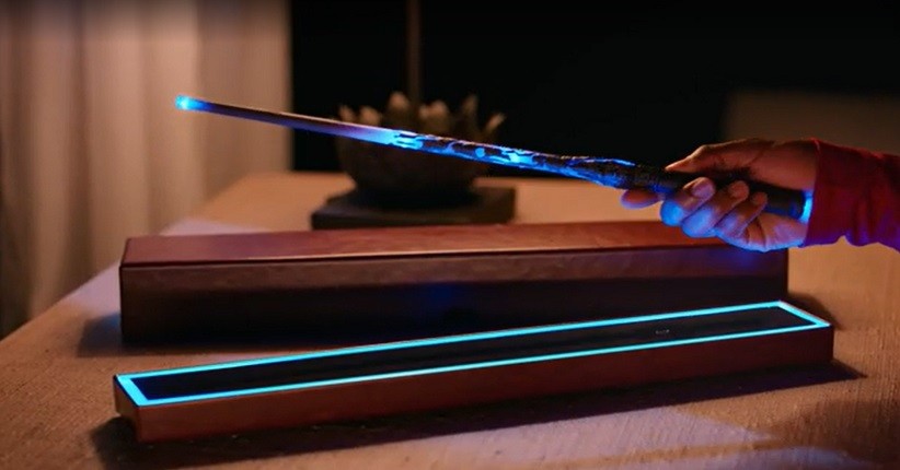 Mirip di Dunia Sihir, Anda Bisa Merapal Mantra dengan Tongkat Harry Potter Ini