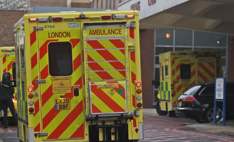 Keracunan saat Pesta Natal di Restoran, Ratusan Orang Dilarikan ke RS