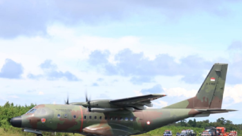 Tim Investigasi TNI AU Selidiki Penyebab Kecelakaan Pesawat CN-235 di Bandara Wamena