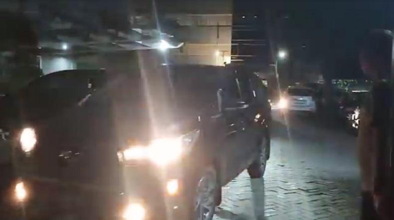 KPK Geledah Kantor Dinas PU Bina Marga dan Cipta Karya Provinsi Jatim 