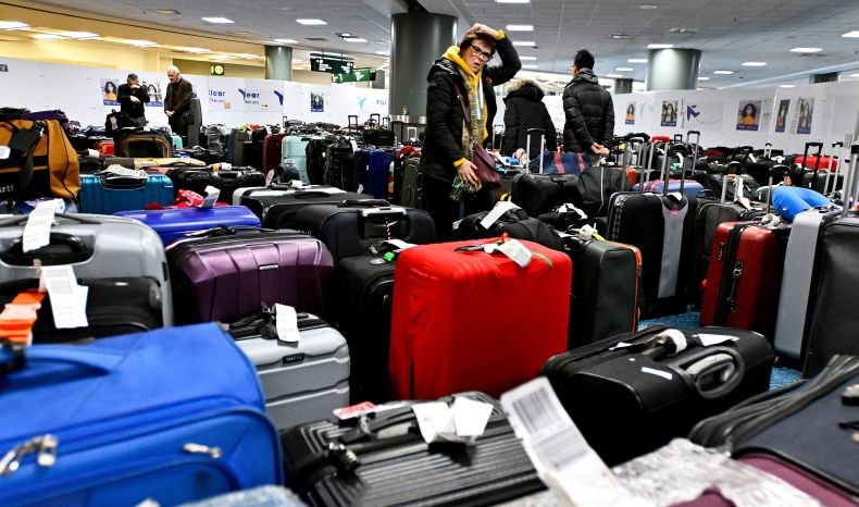 Badai Musim Dingin Parah, 4.000 Lebih Penerbangan di AS Dibatalkan dan Ditunda