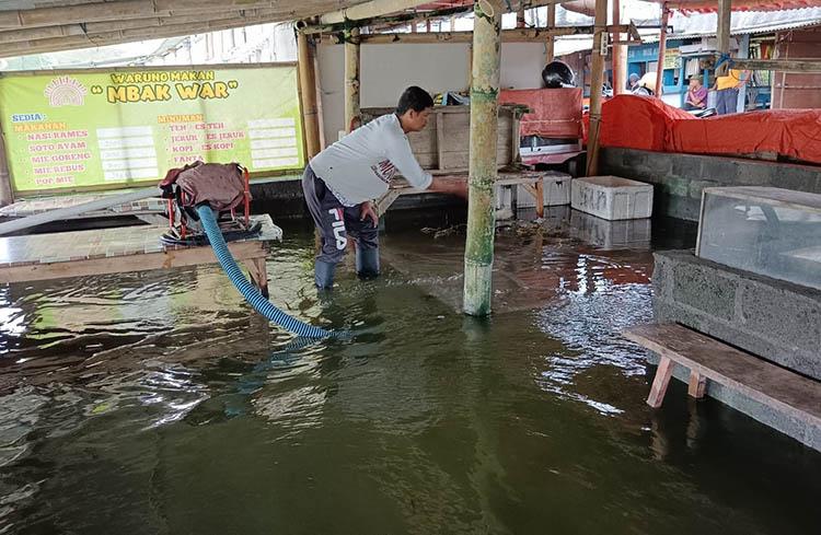Laguna Pantai Glagah Kulonprogo Banjir, 50 Lapak Pedagang Terendam