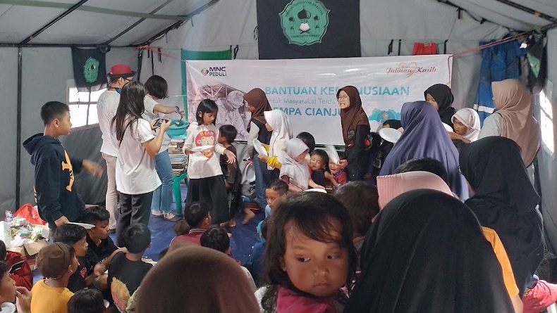 Keceriaan Anak-Anak Terpancar saat MNC Peduli Berikan Trauma Healing di Pengungsian Cariu