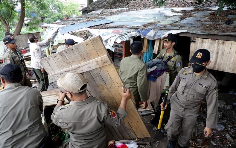 Warga Kampung 1001 Malam Surabaya Direlokasi, Normalisasi Sungai Segera Jalan