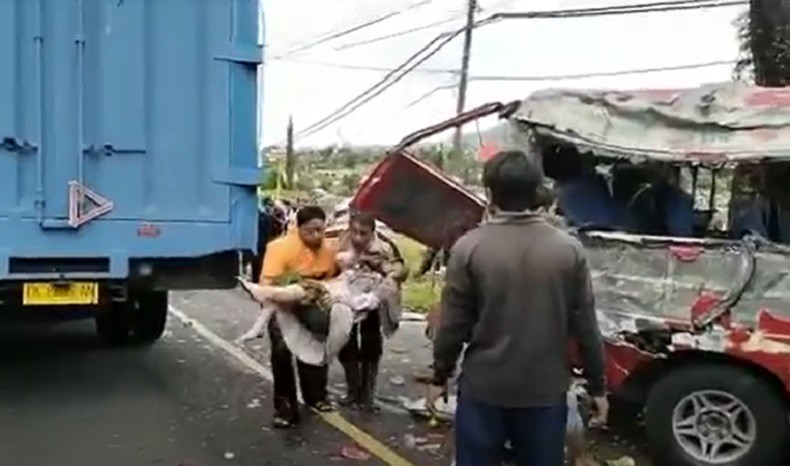 Identitas 3 Korban Tewas Kecelakaan di Jalan Singaraja-Denpasar, 2 Meninggal di Rumah Sakit